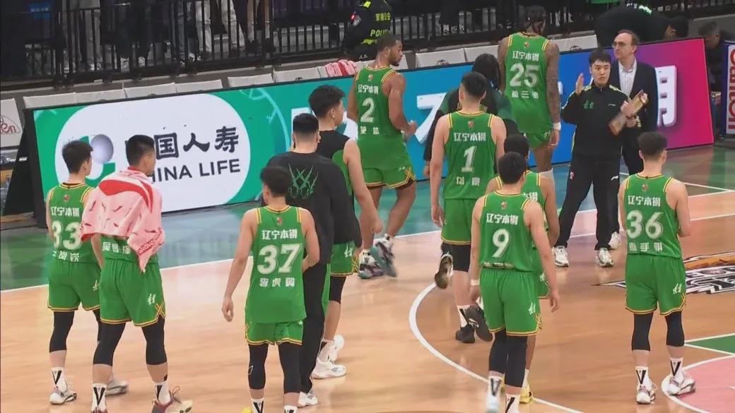 九游手游中心-辽篮击败福建！乌戈赛后盛赞三人！再收四大喜讯，季后赛弯道超车